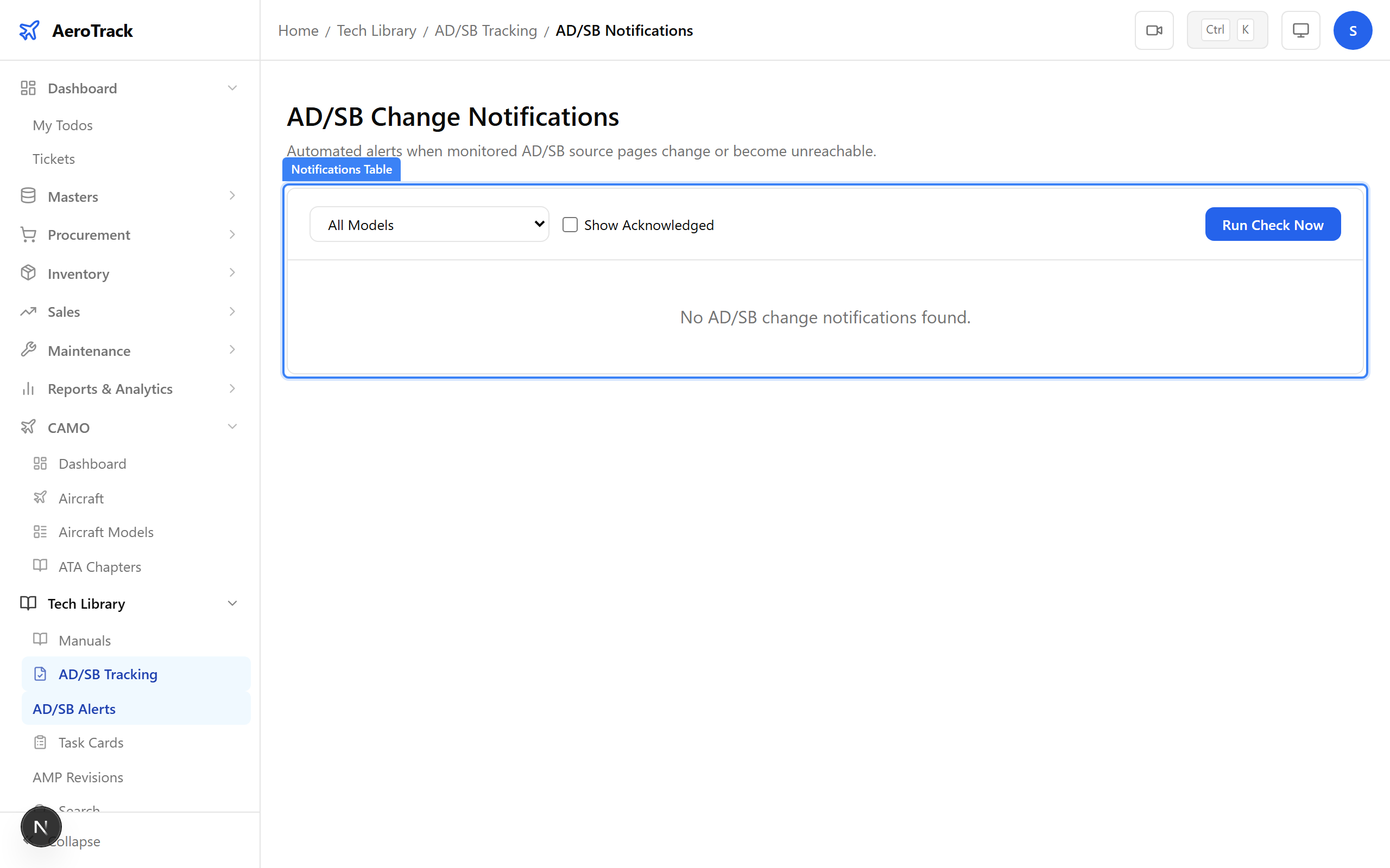 AD/SB notifications table with severity badges and status
