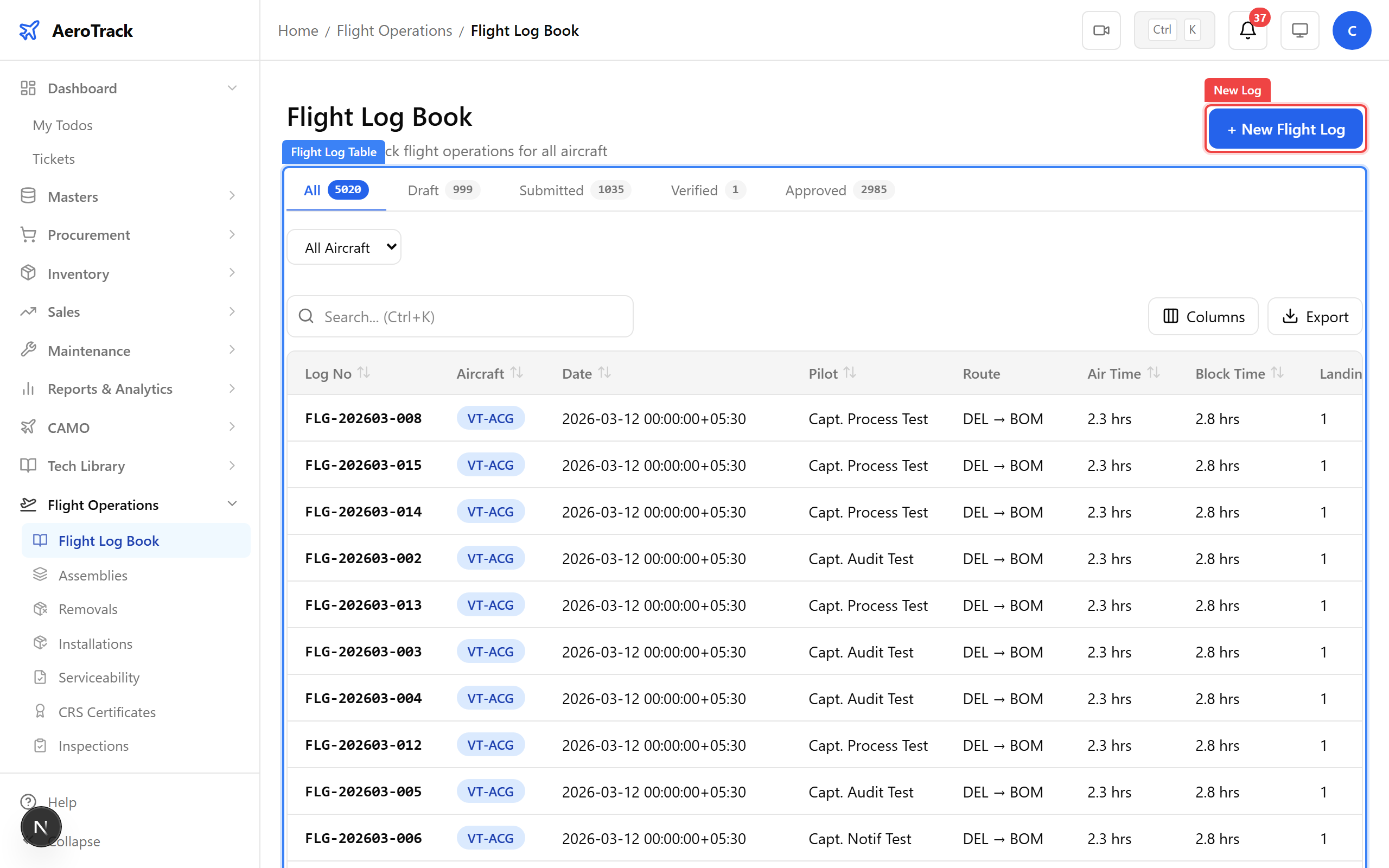 Flight log list with status indicators