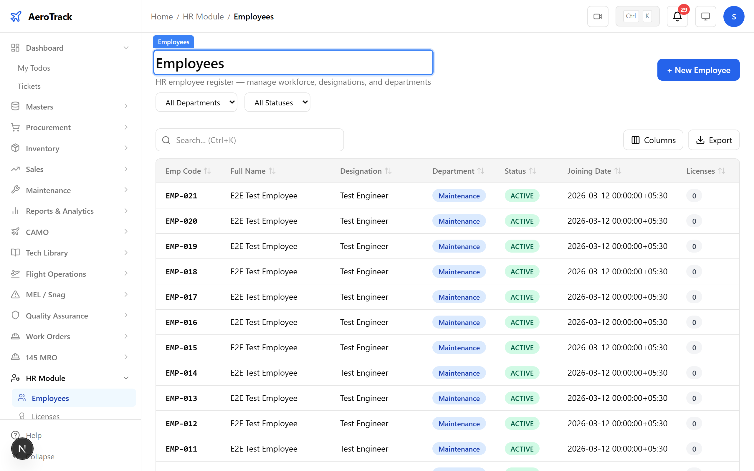 Employee registry with status indicators